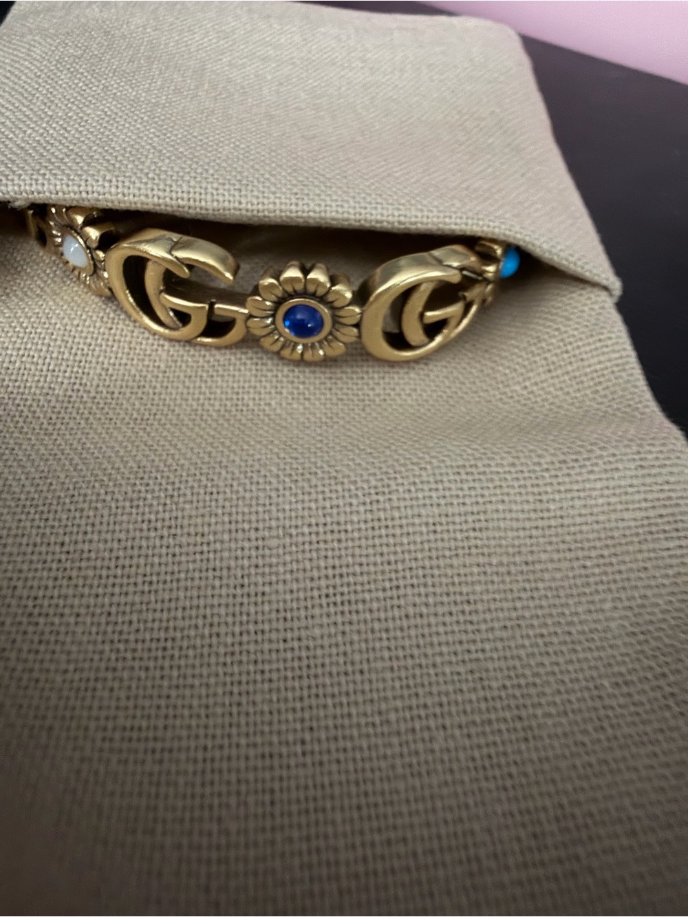 Gucci Double G Floral Open Cuff Bracelet Gold Tone Daisy Motif - Picture 15 of 16